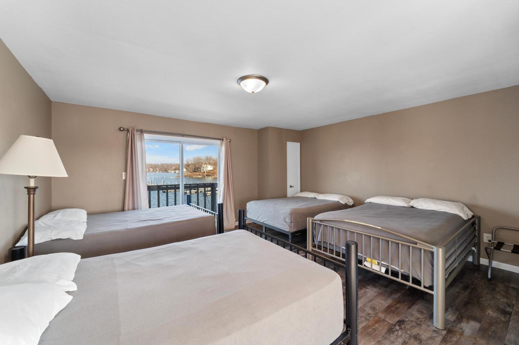 Lazy Gator House- Sleep 20- Bachelor Parties Welcome Lake Ozark Zewnętrze zdjęcie